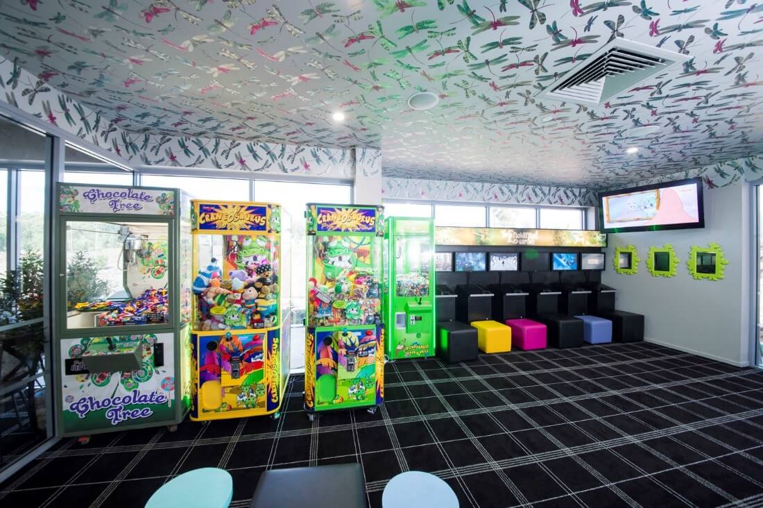 %Amusement Arcade Games Hotel Clubs Kids Room